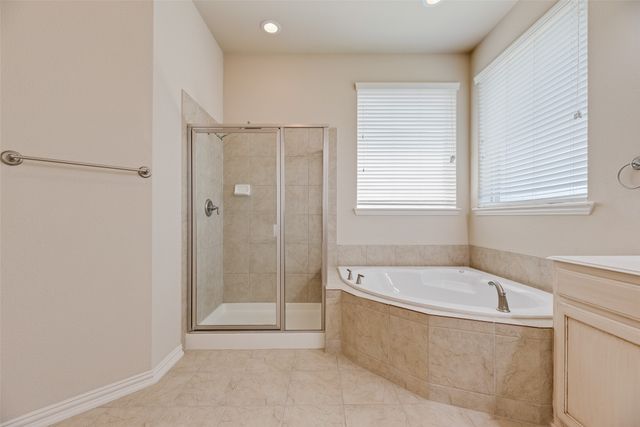 6897 Parker Creek Place, Frisco, TX 75034