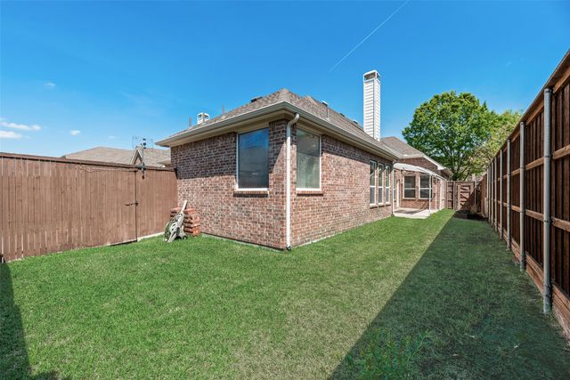 6897 Parker Creek Place, Frisco, TX 75034