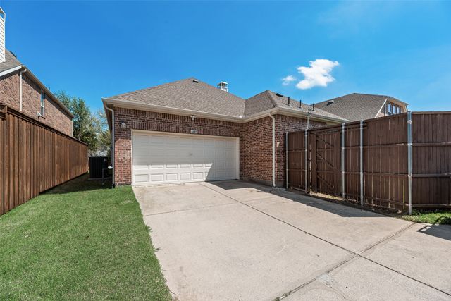 6897 Parker Creek Place, Frisco, TX 75034