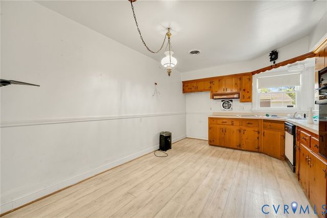 1105 Rossford Rd, Henrico, VA 23227