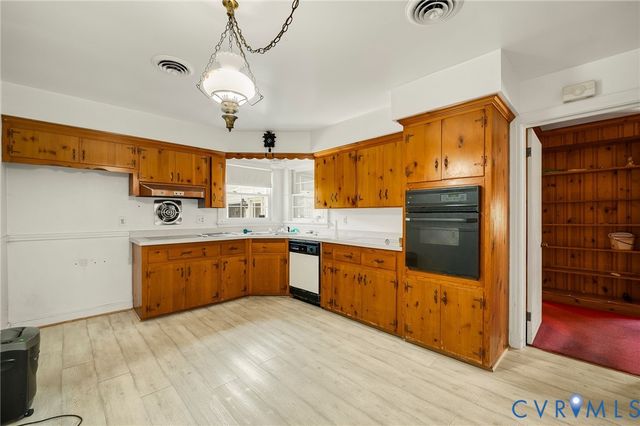 1105 Rossford Rd, Henrico, VA 23227