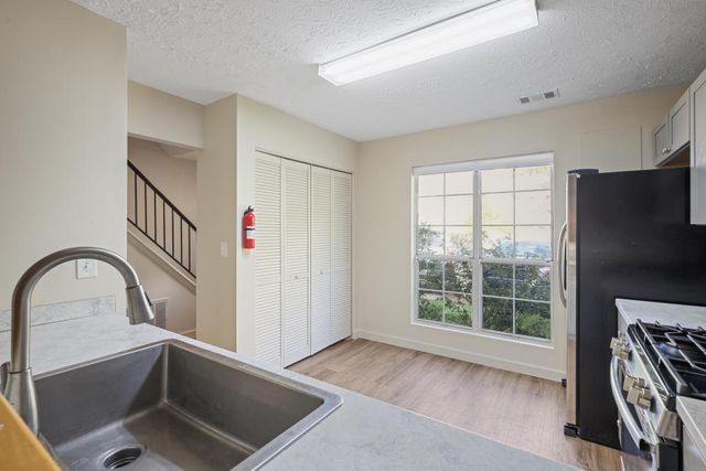 3561 Kennesaw Station Drive NW, Kennesaw, GA 30144