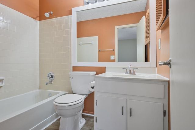 3561 Kennesaw Station Drive NW, Kennesaw, GA 30144