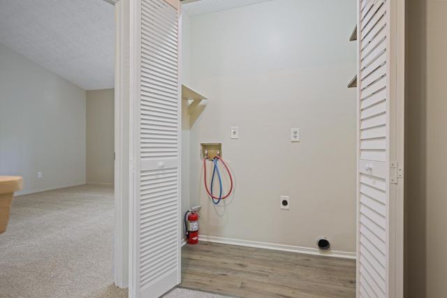 3561 Kennesaw Station Drive NW, Kennesaw, GA 30144