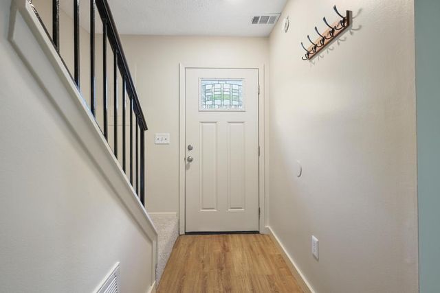 3561 Kennesaw Station Drive NW, Kennesaw, GA 30144