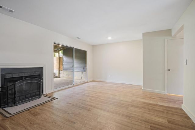 3561 Kennesaw Station Drive NW, Kennesaw, GA 30144