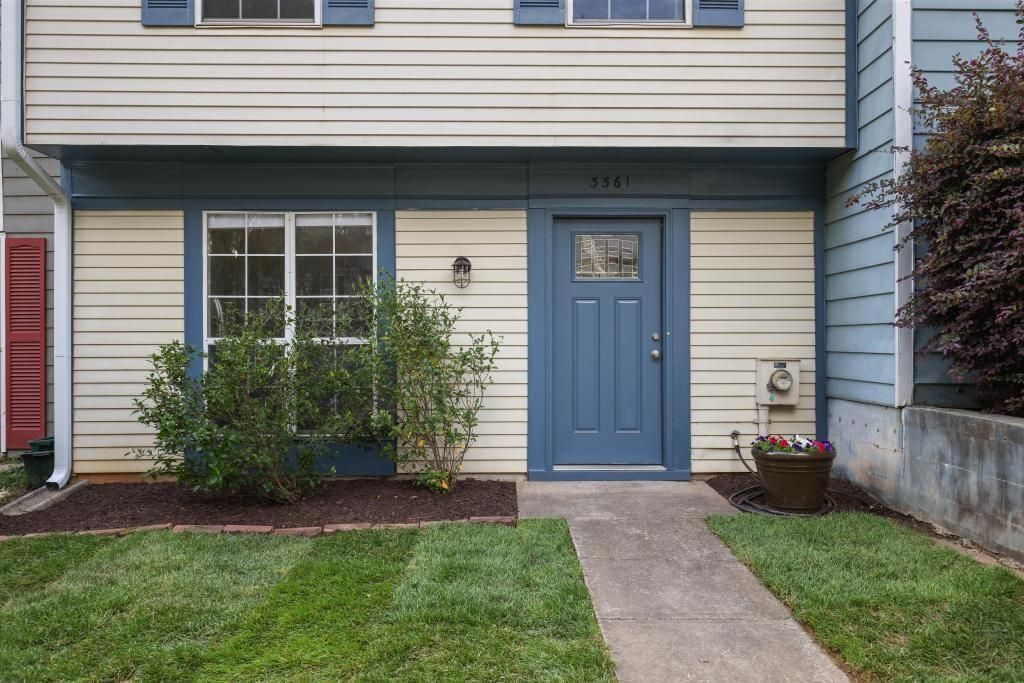 3561 Kennesaw Station Drive NW, Kennesaw, GA 30144