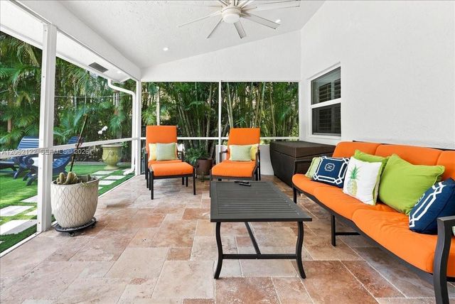 894 Spoonbill Circle, Weston, FL 33326