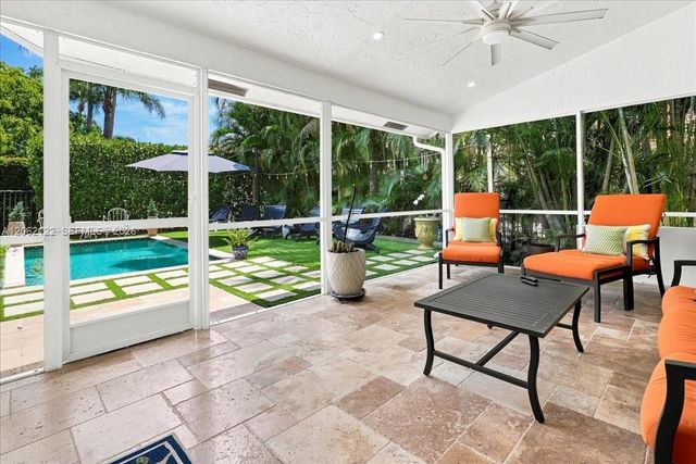 894 Spoonbill Circle, Weston, FL 33326