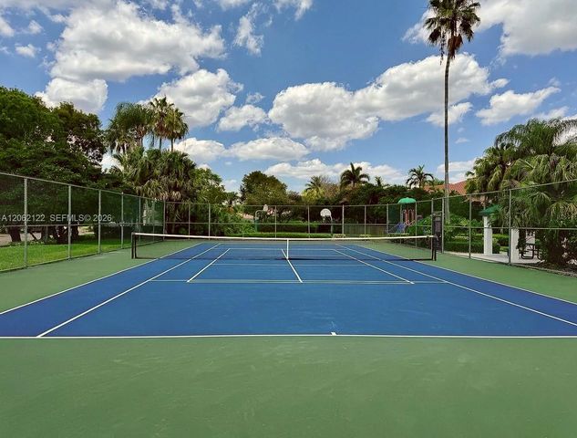 894 Spoonbill Circle, Weston, FL 33326