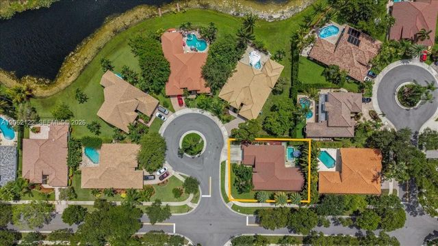 894 Spoonbill Circle, Weston, FL 33326