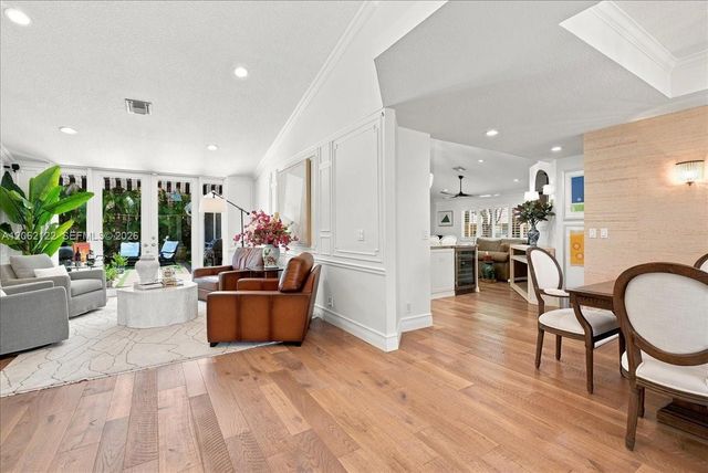 894 Spoonbill Circle, Weston, FL 33326