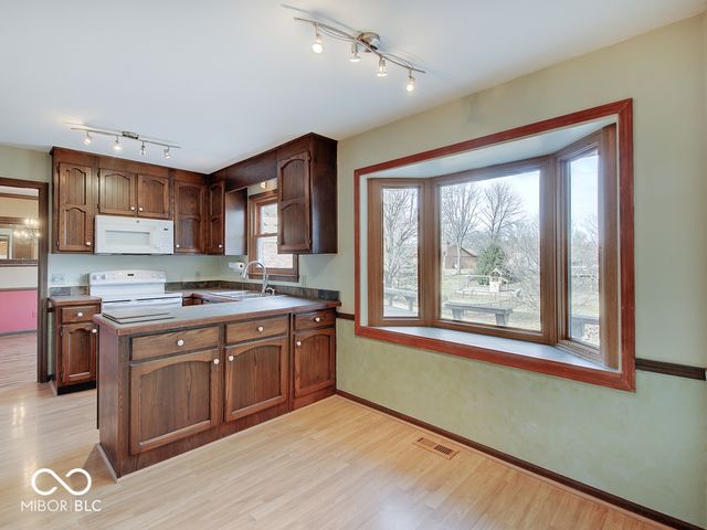 12723 Wembly Road, Carmel, IN 46033