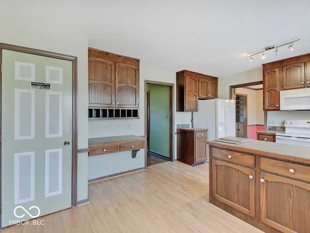 12723 Wembly Road, Carmel, IN 46033