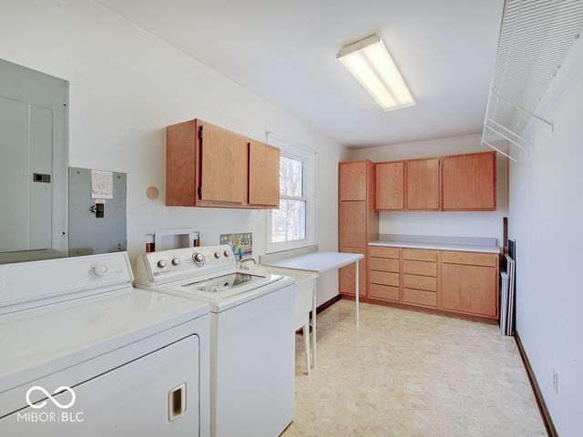 12723 Wembly Road, Carmel, IN 46033