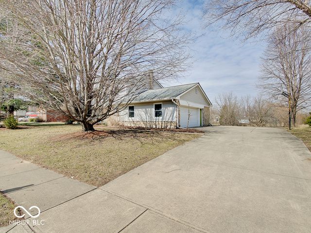 12723 Wembly Road, Carmel, IN 46033