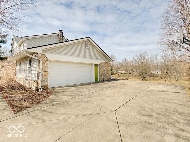 12723 Wembly Road, Carmel, IN 46033