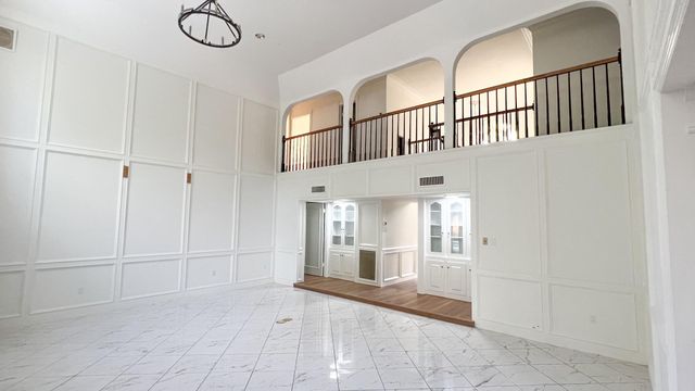 372 Robbins Drive, Houston, TX 77024