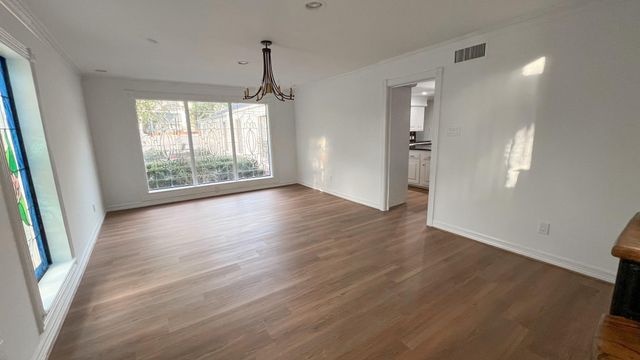 372 Robbins Drive, Houston, TX 77024