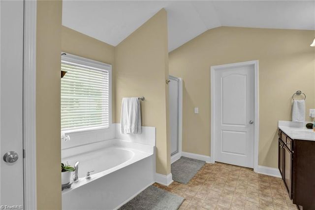 991 Beesons Field Drive, Kernersville, NC 27284