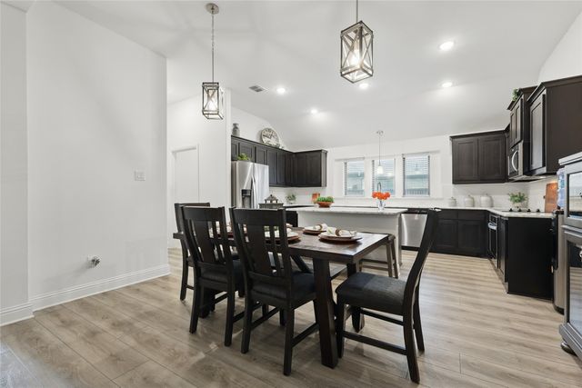250 Wilmette Avenue, Oak Point, TX 75068