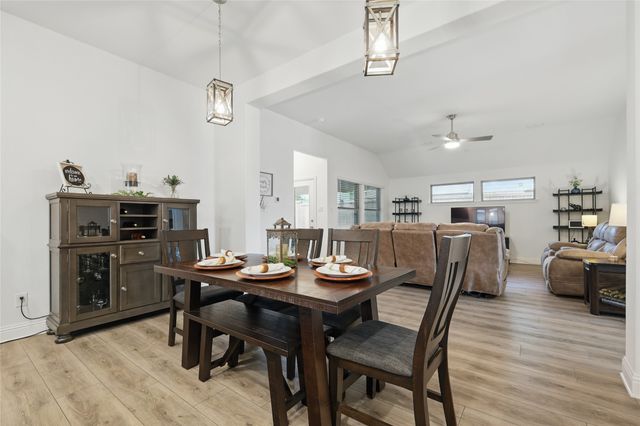 250 Wilmette Avenue, Oak Point, TX 75068