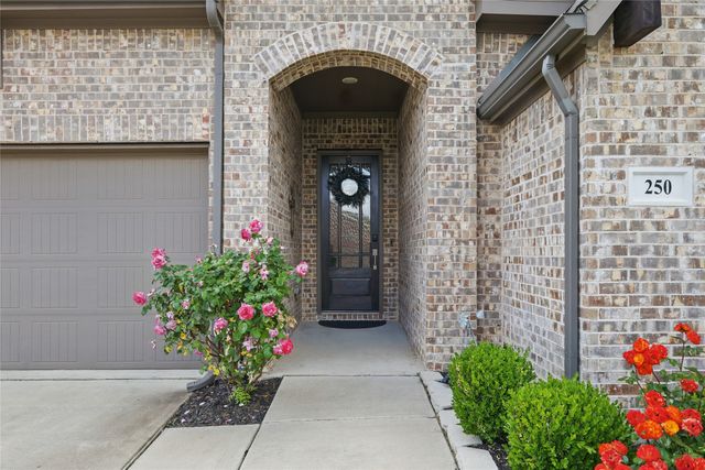 250 Wilmette Avenue, Oak Point, TX 75068