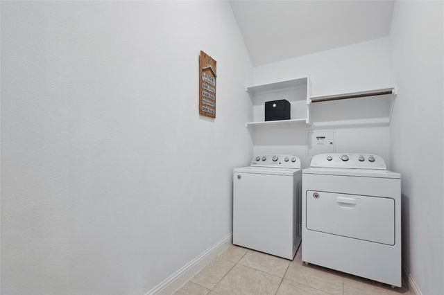 250 Wilmette Avenue, Oak Point, TX 75068