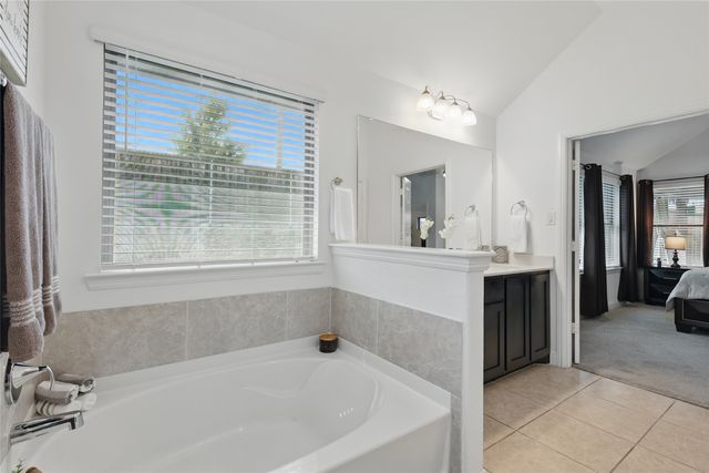 250 Wilmette Avenue, Oak Point, TX 75068