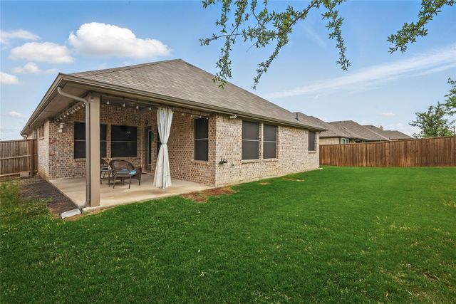 250 Wilmette Avenue, Oak Point, TX 75068