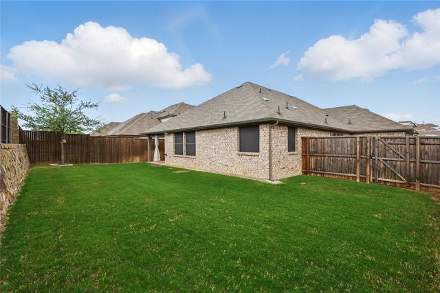 250 Wilmette Avenue, Oak Point, TX 75068