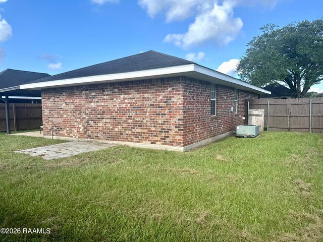 101 Sugar Creek Drive, Youngsville, LA 70592