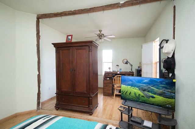 517 E Reinken Avenue, Belen, NM 87002