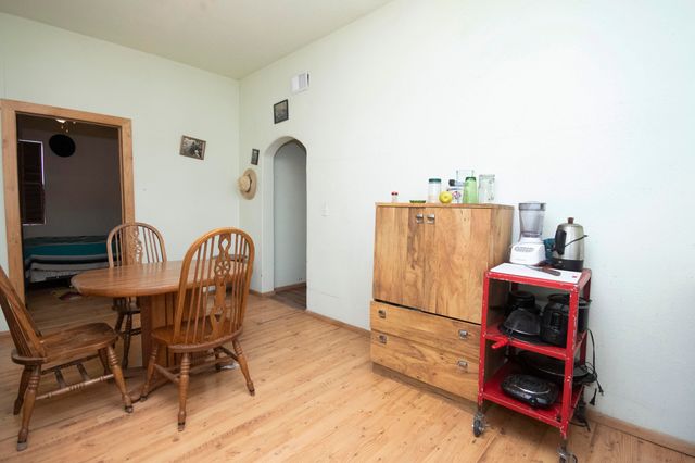 517 E Reinken Avenue, Belen, NM 87002