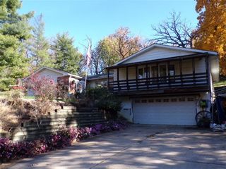 18095 242nd Avenue, Bettendorf, IA 52722