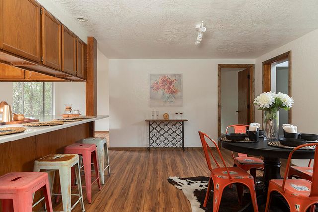 520 Tetherow Road, Williams, OR 97544