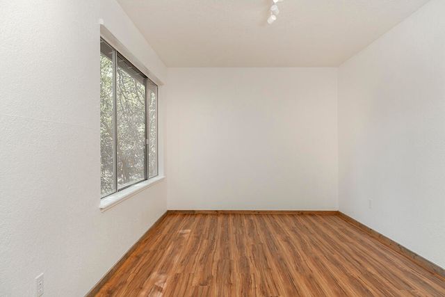 520 Tetherow Road, Williams, OR 97544