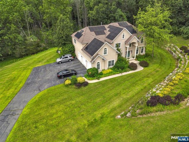 5 Carpenter Place, Sparta, NJ 07871