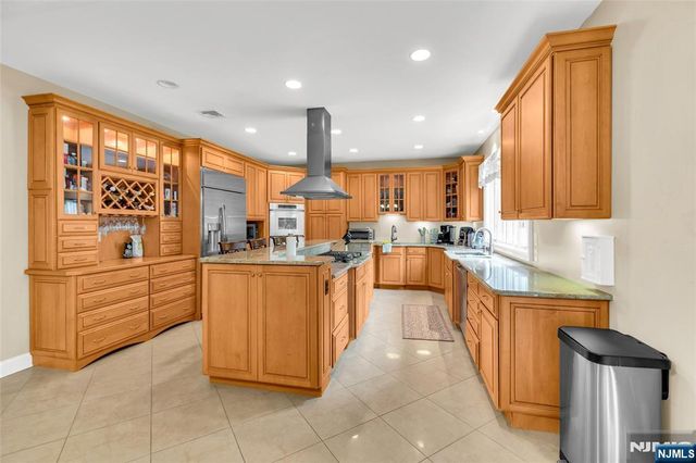5 Carpenter Place, Sparta, NJ 07871
