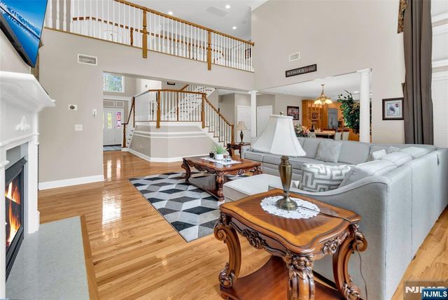 5 Carpenter Place, Sparta, NJ 07871