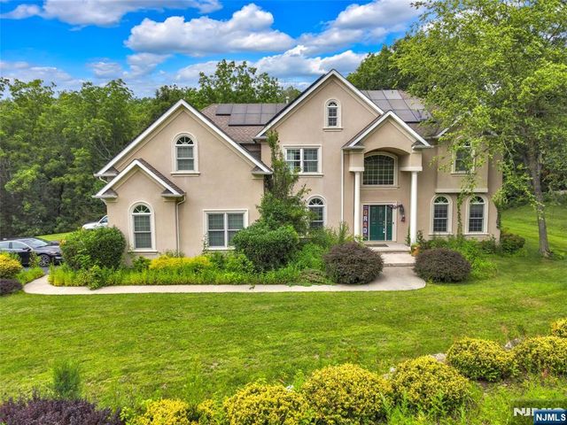 5 Carpenter Place, Sparta, NJ 07871