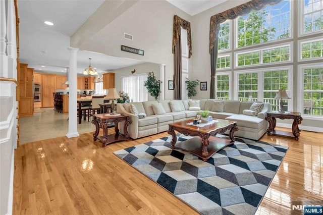 5 Carpenter Place, Sparta, NJ 07871