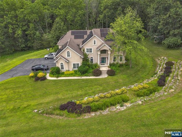5 Carpenter Place, Sparta, NJ 07871