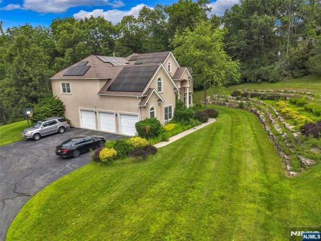 5 Carpenter Place, Sparta, NJ 07871
