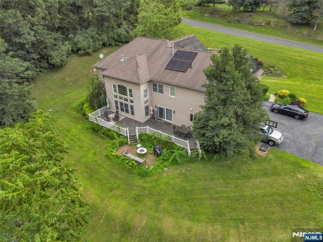 5 Carpenter Place, Sparta, NJ 07871