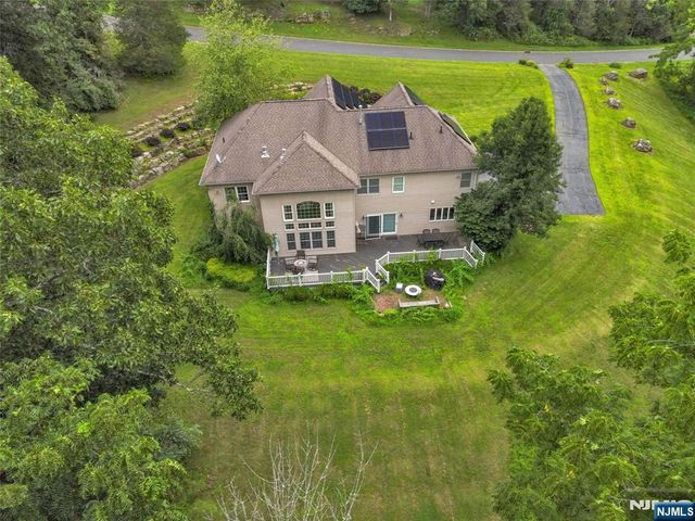 5 Carpenter Place, Sparta, NJ 07871