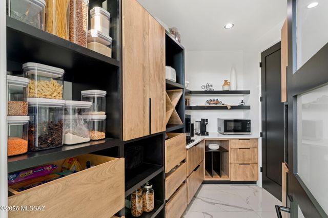 14298 N Quiet Rain Drive, Oro Valley, AZ 85755