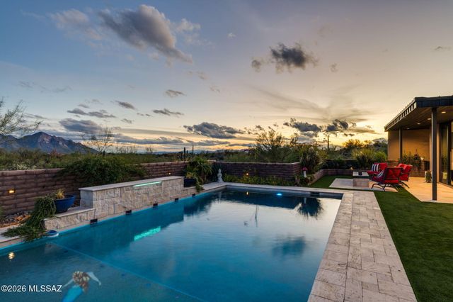 14298 N Quiet Rain Drive, Oro Valley, AZ 85755