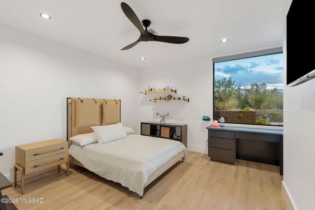 14298 N Quiet Rain Drive, Oro Valley, AZ 85755