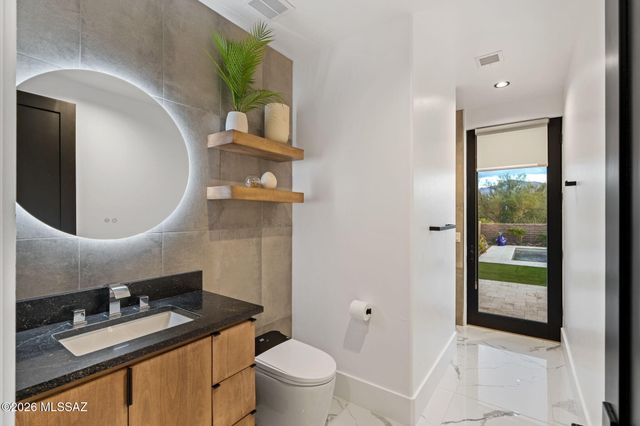 14298 N Quiet Rain Drive, Oro Valley, AZ 85755